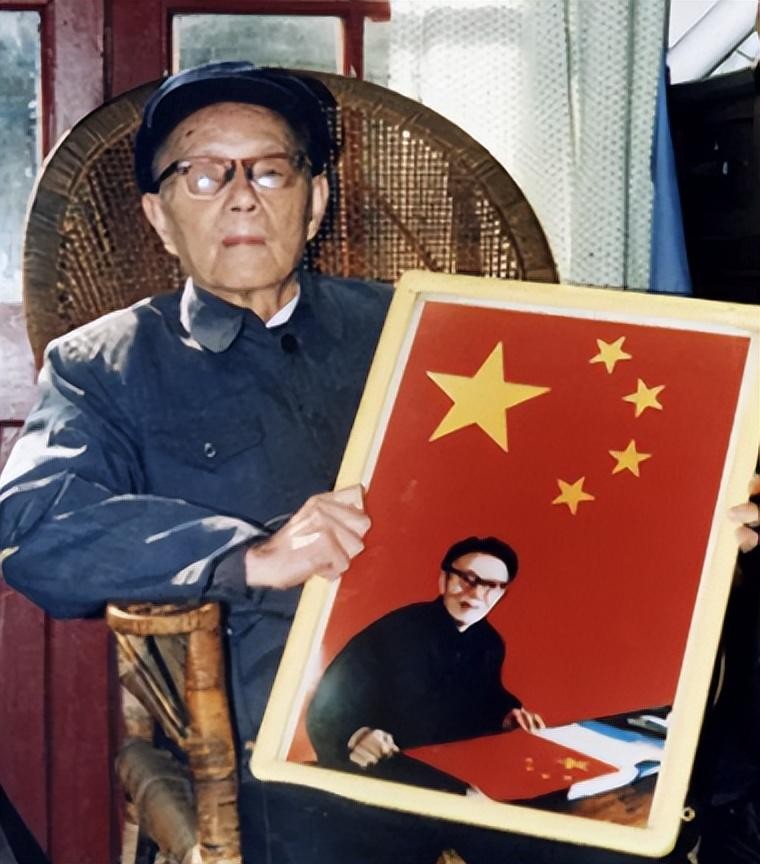 1949年五星红旗是由谁设计的,1949年五星红旗的设计者是