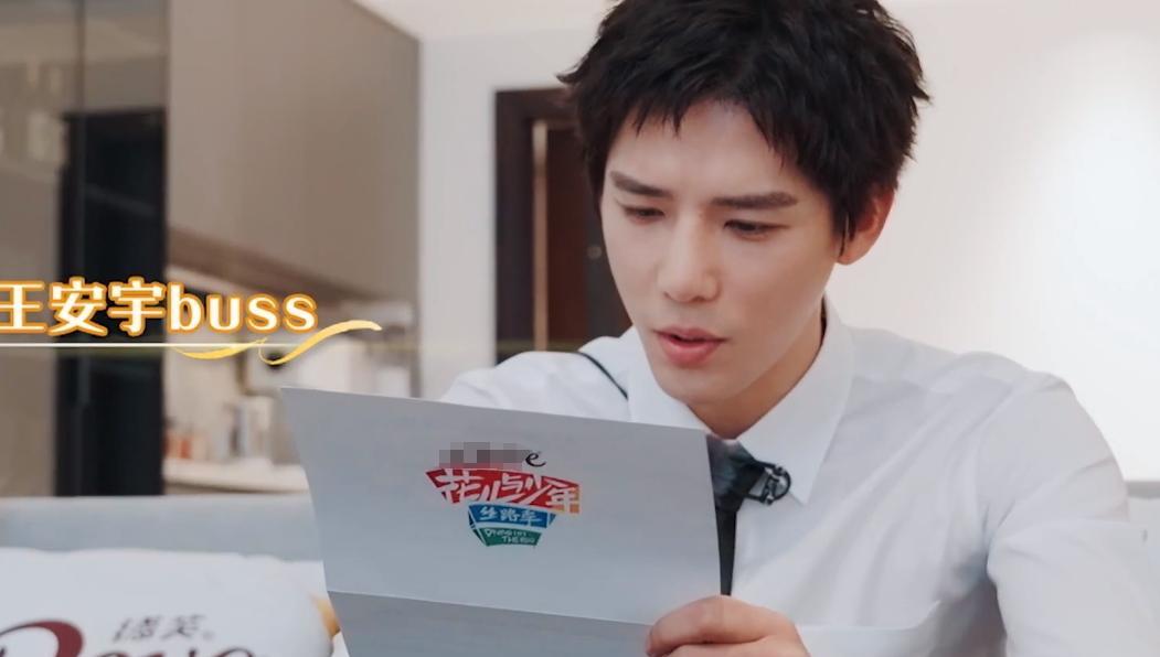 高清镜头下的明星真实皮肤,明星的真实皮肤高清