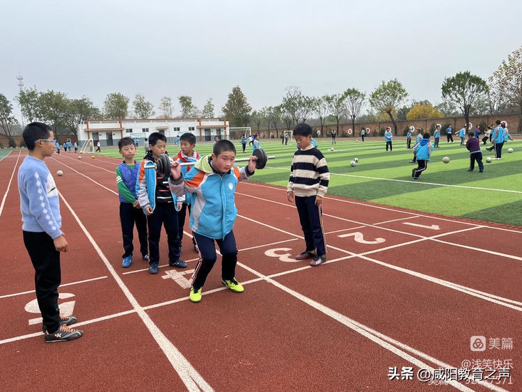 足球社团活动简介,绿茵逐梦小学生校园足球联赛