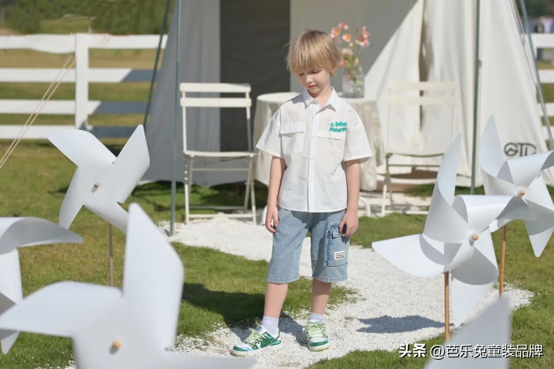 芭乐兔可爱的萌娃穿搭,芭乐兔秋衣套装