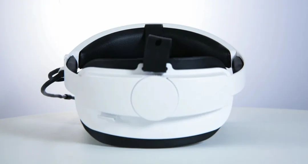 大朋VRE4评测：7000+Steam游戏兼容，真·游戏玩家的“拯救者”