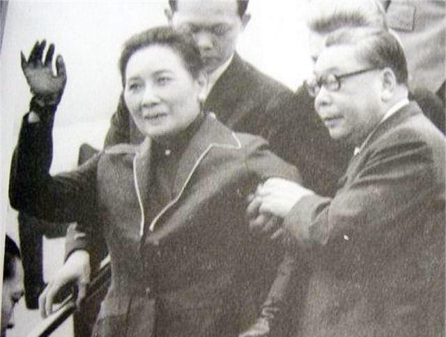 宋美龄生活困难,宋美龄晚年穷苦