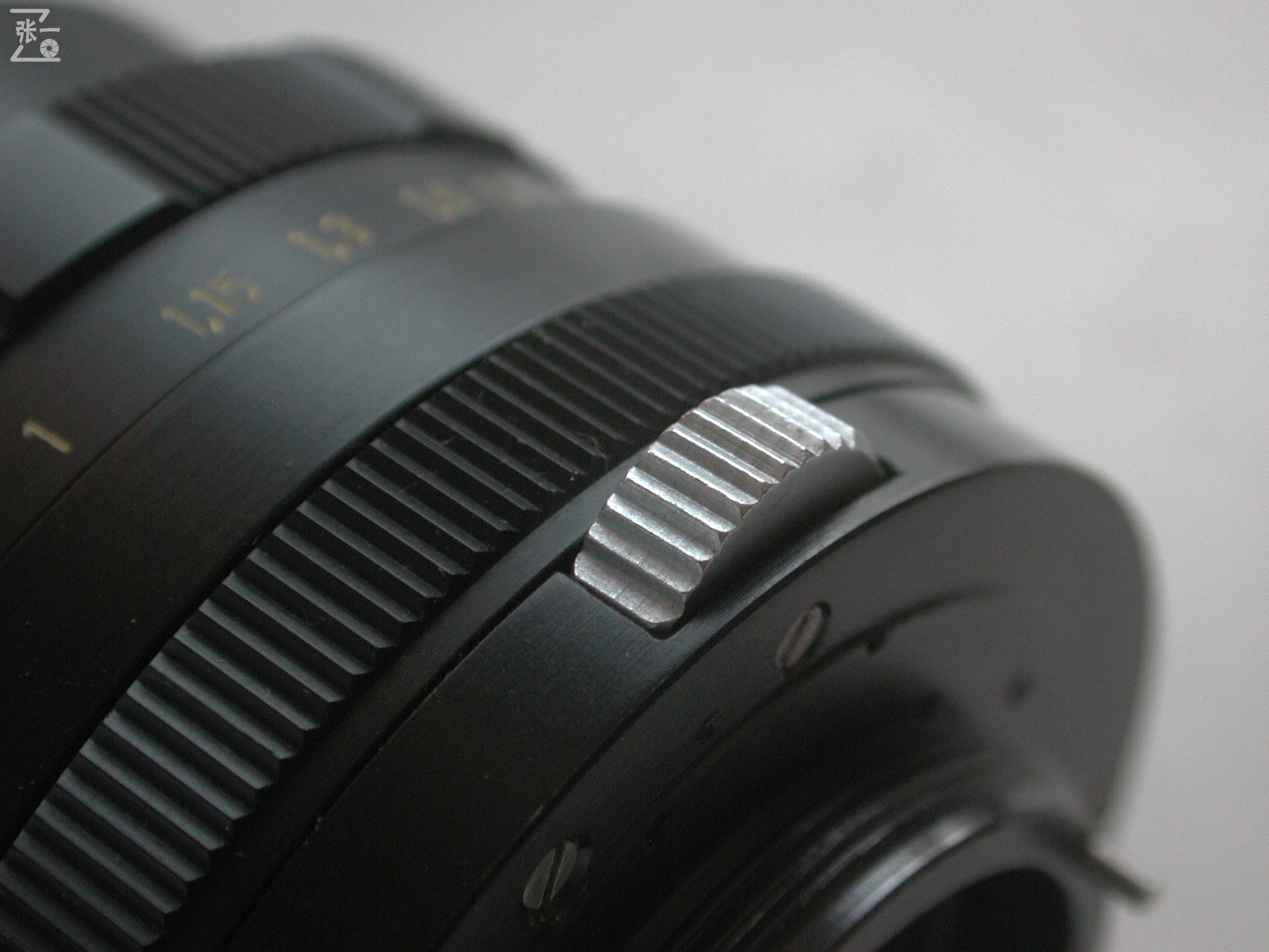 境遇尴尬的奥运会版KalimarSR300单反相机！苏联为美国贴牌生产