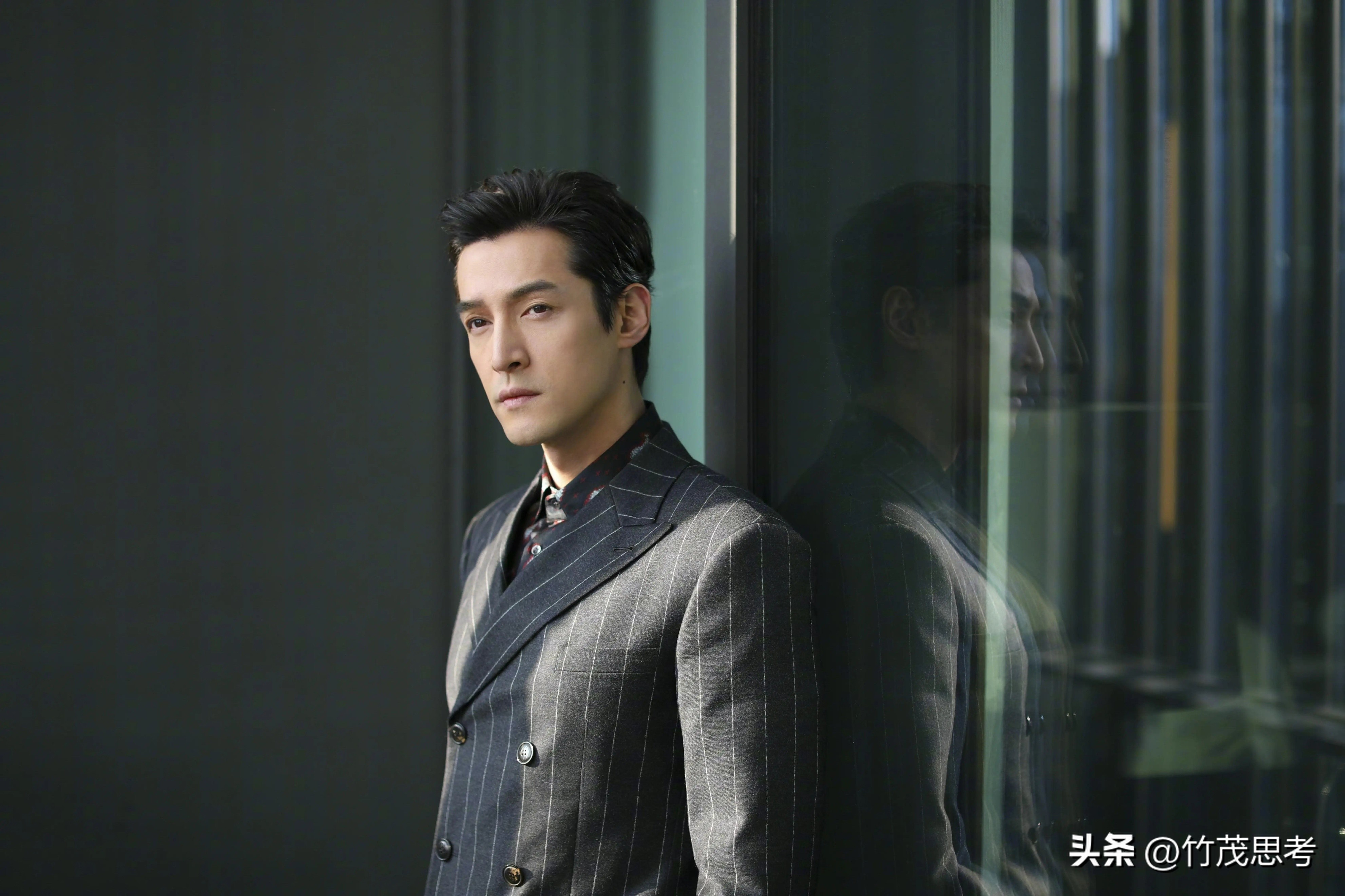 胡歌新剧县委大院在哪里免费观看,胡歌新剧县委大院口碑