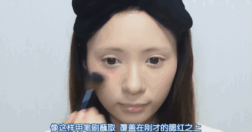 新手如何化妆自然不卡粉,新手如何化妆出无瑕零毛孔的皮肤