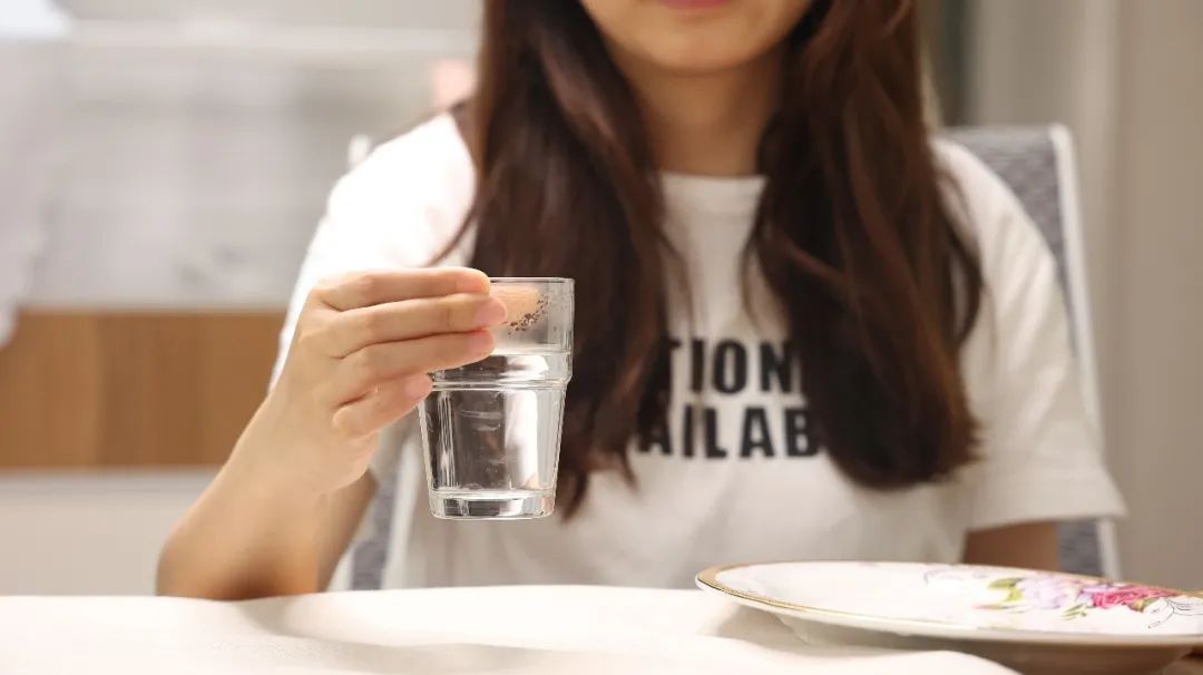 口臭的问题怎么解决为什么会口臭,口臭的真正原因和自然纠正方法