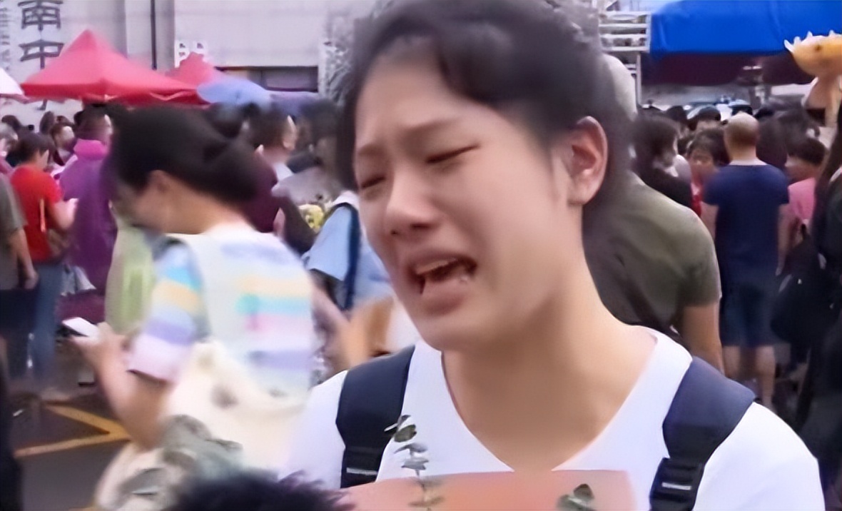 2019年高考数学难度学生哭了,22年数学高考难哭了