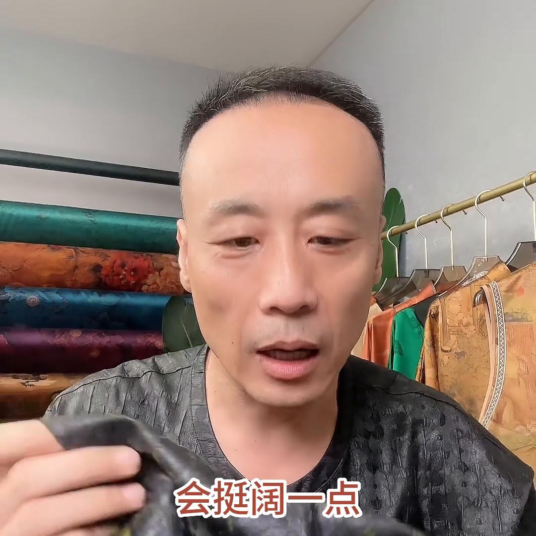 香云纱面料硬是假的吗,香云纱面料是硬的好还是软的好