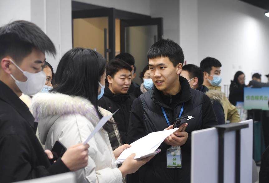 河北多举措为高校毕业生就业护航,将高校毕业生就业摆在更突出位置