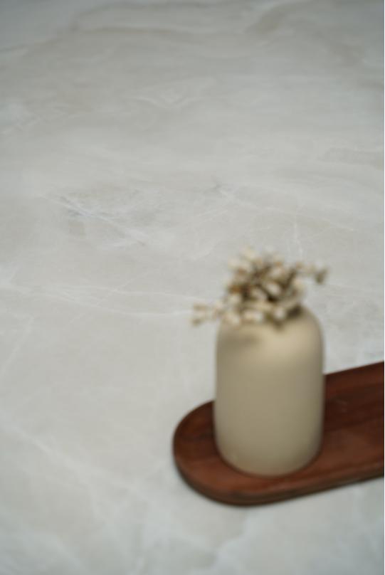 新品鉴赏丨900x1800mm冰心玉，天生高贵的石中璞玉