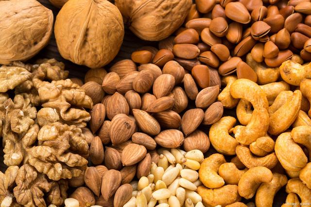 坚果类推荐吃什么,坚果类的食物一览表