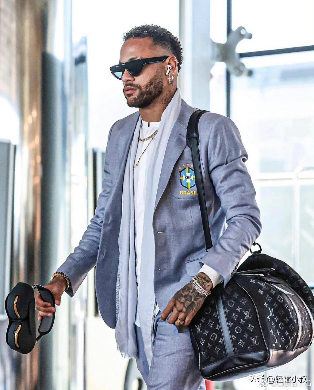 做着核酸,看着世界杯,吃着汪小菲大S的瓜,这个星期就过去了