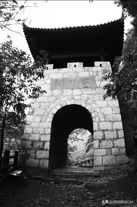 云南盐津豆沙关悬棺,云南盐津豆沙关石碑