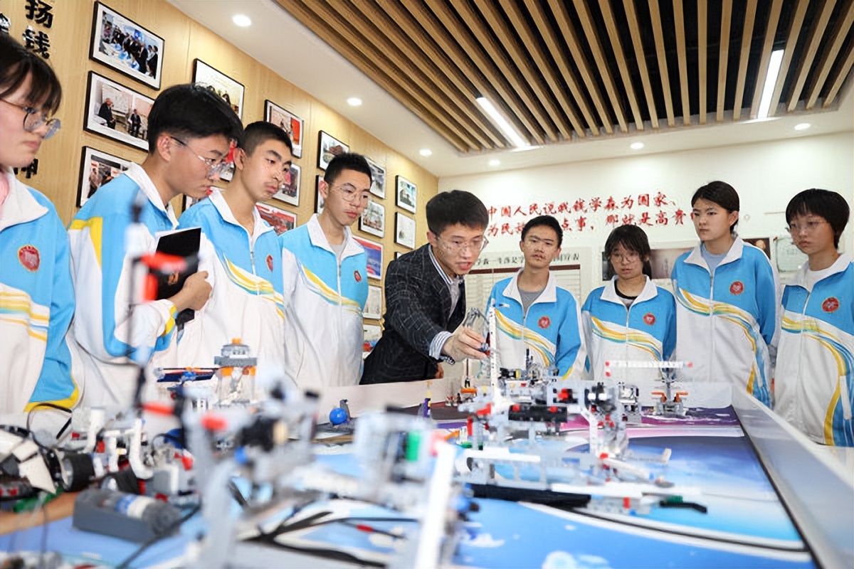 权威访谈｜对话郑州市委书记：让创新活力蓬勃竞发