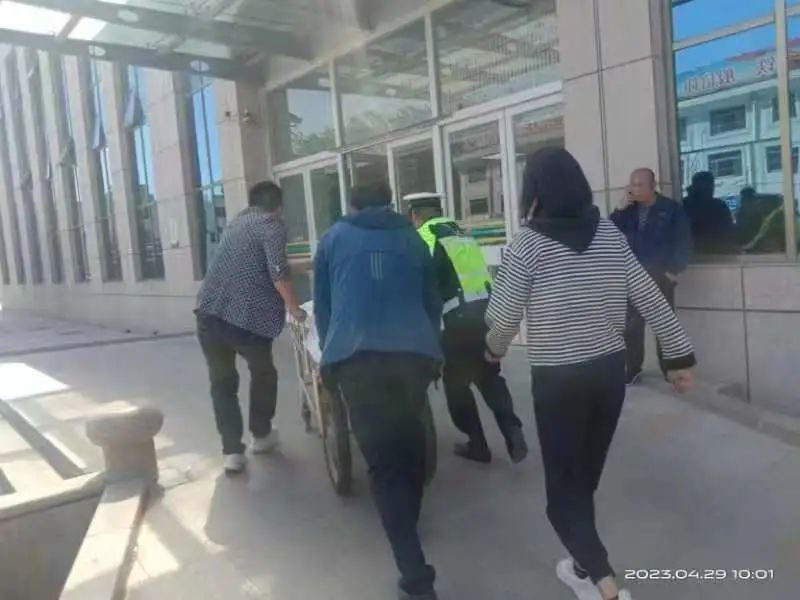 山东交警全方位保障出行安全畅通,暖心2019山东交警温暖守护回家路