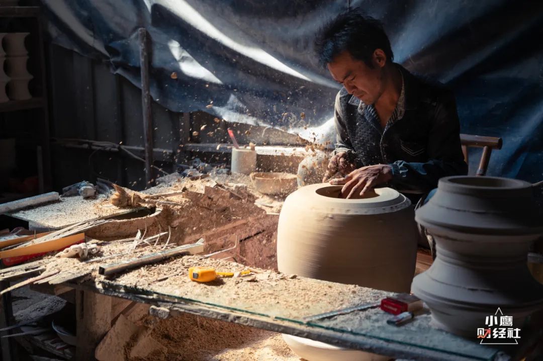 景德镇所有东西都是陶瓷的,景德镇所有的东西都跟瓷器有关系
