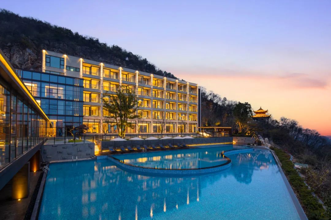 江苏宜兴悬崖酒店,宜兴市悬崖酒店