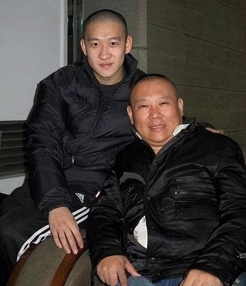 曹云金何云伟和郭德纲什么关系,曹云金何云伟哪一年拜师郭德纲