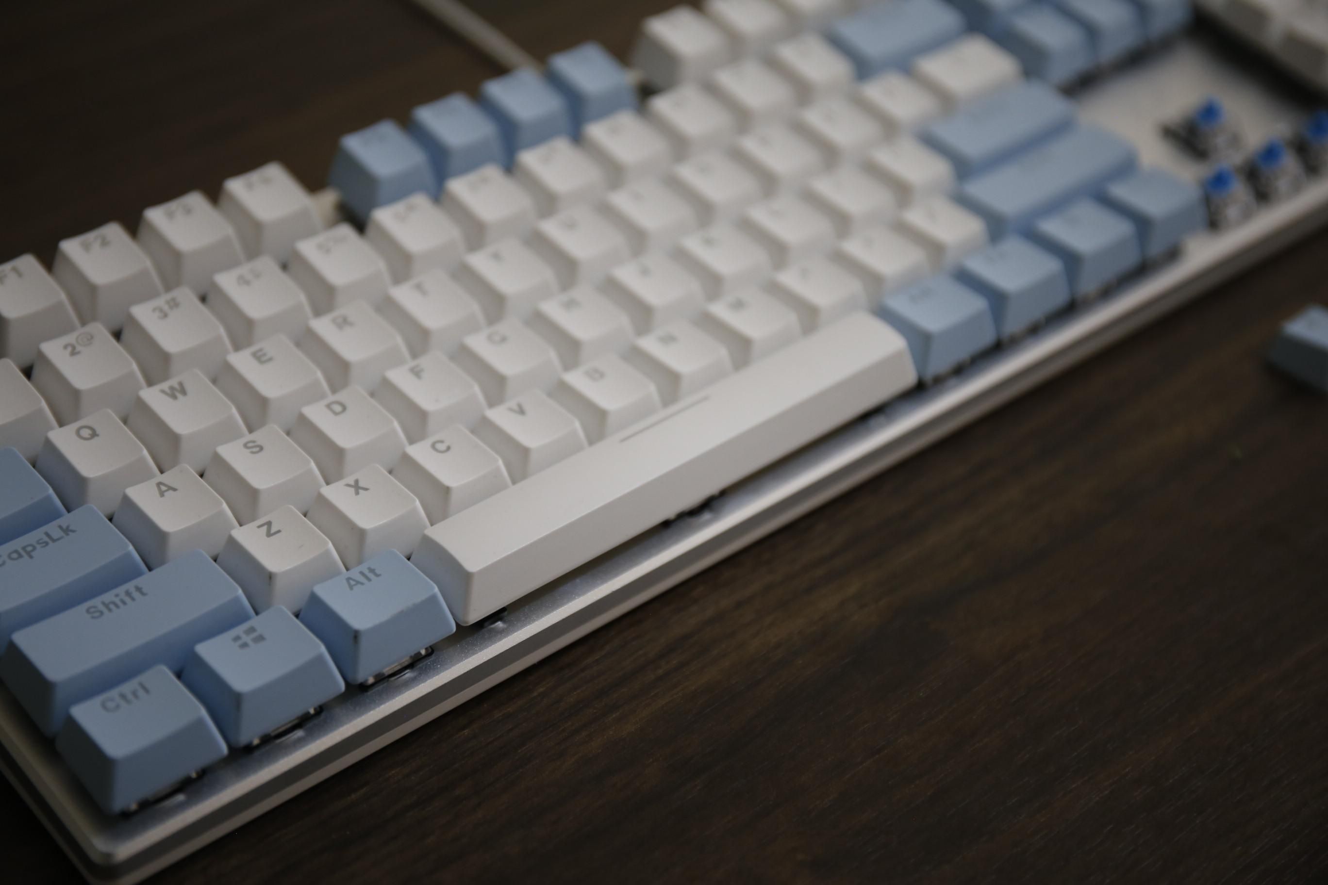 达尔优机械键盘ek815推荐,达尔优ek815青轴键盘测评