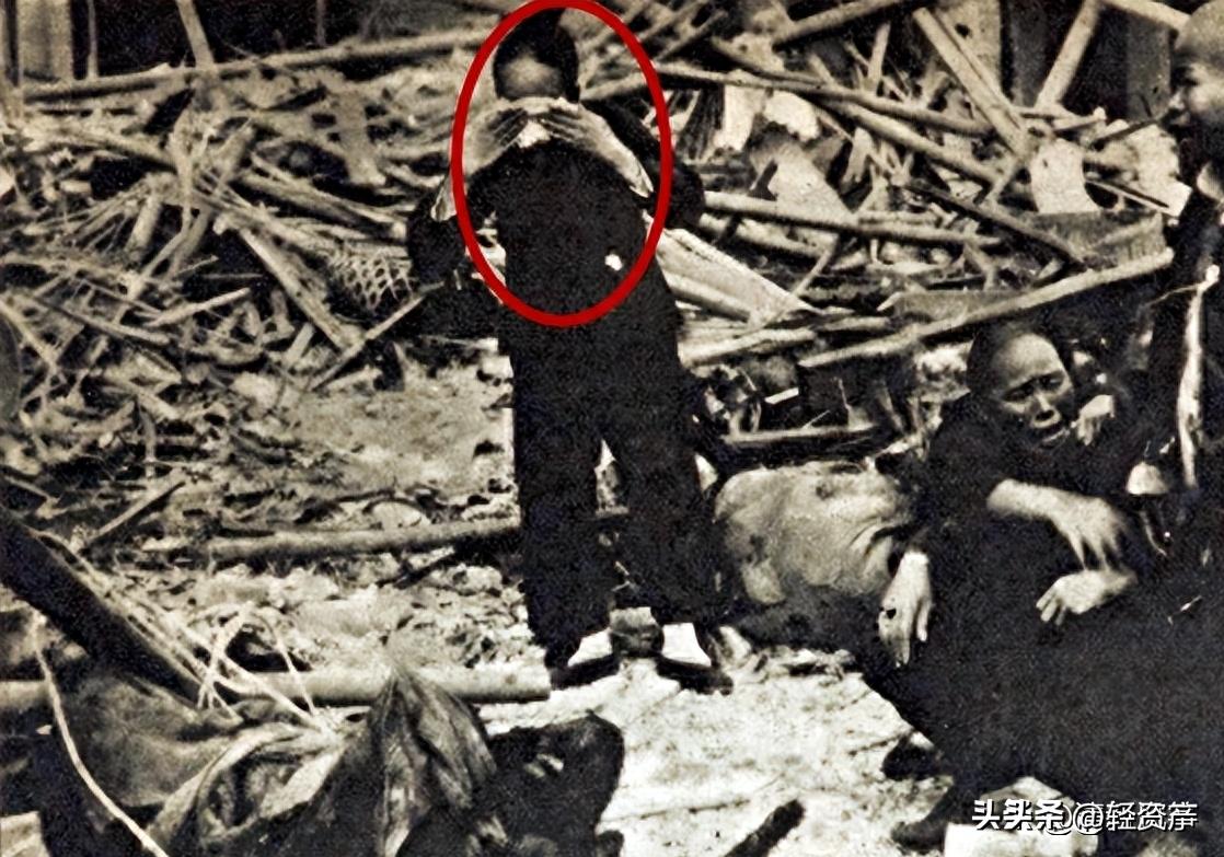 花楼女子媚态撩人，丰乳肥臀，30张真实影像惊艳时光