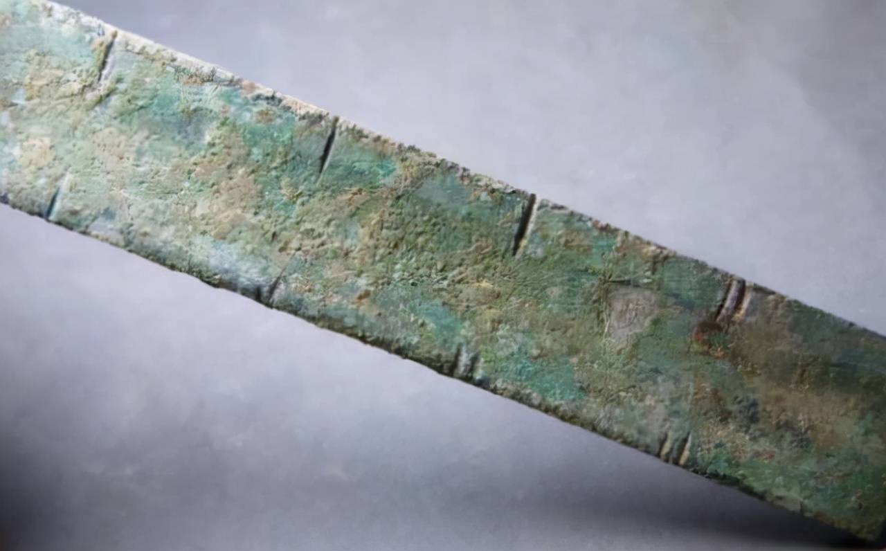 古代关羽身高九尺放到现在是多高,关羽身长九尺