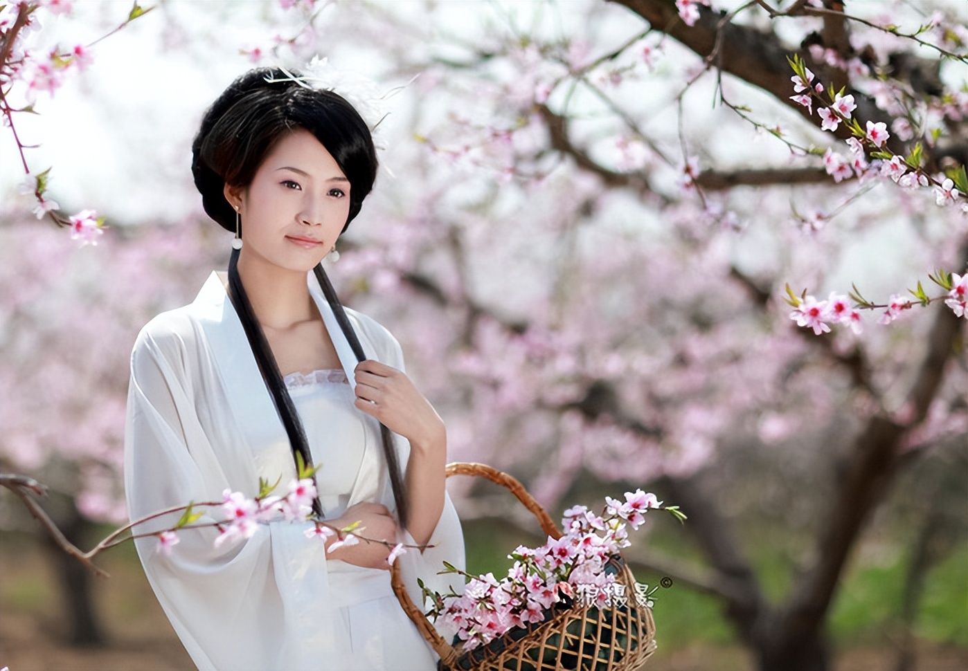 意境深远的绝美古诗词,古诗史上最唯美最断肠的七首诗词