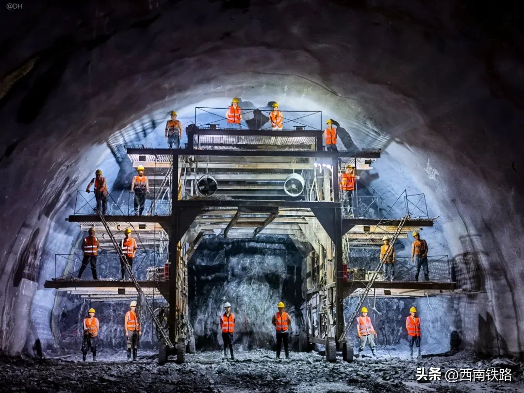 渝昆高铁设计时速是多少公里,渝昆高铁时速是多少