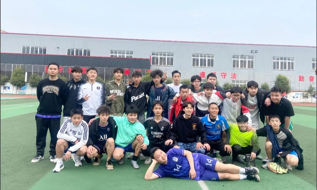 崇州科华高级技工学校足球队,四川科华高级技工学校技能大赛