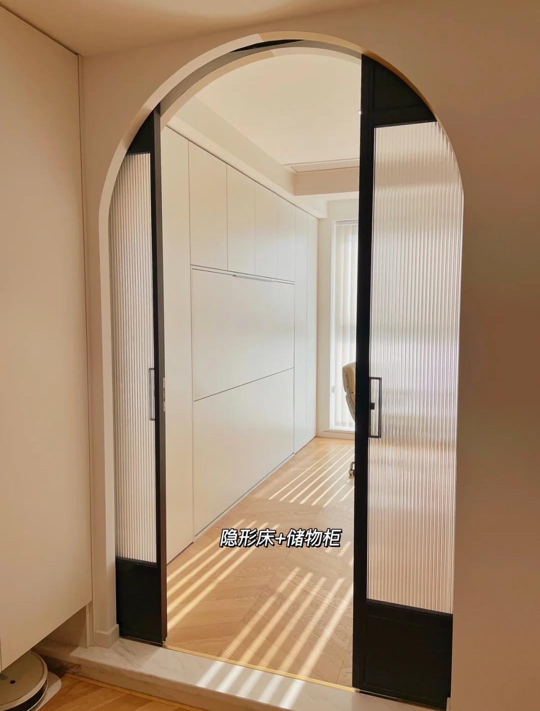 发现一户装修很精致的现代轻奢风,发现一户比较独特的中式风装修