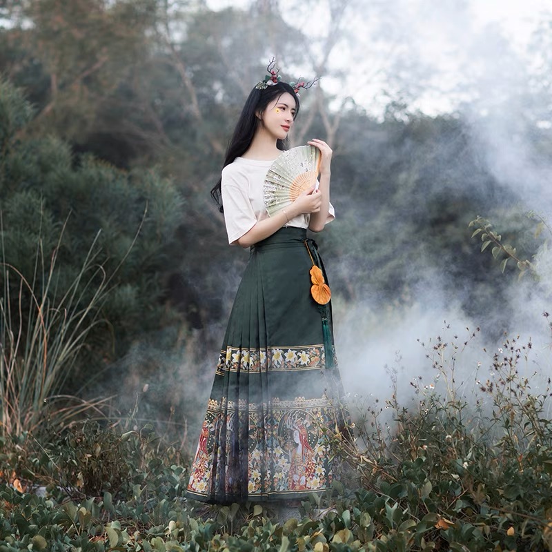 刘亦菲梦华录同款汉服,梦华录刘亦菲同款汉服直播