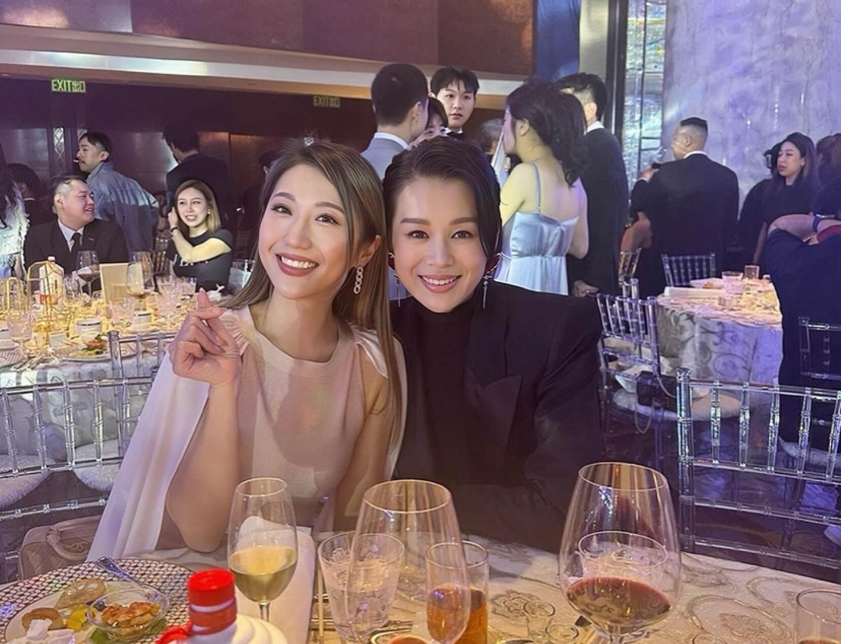 赌王儿子当伴郎的香港婚礼,赌王三太出席女儿婚礼戴珍珠项链