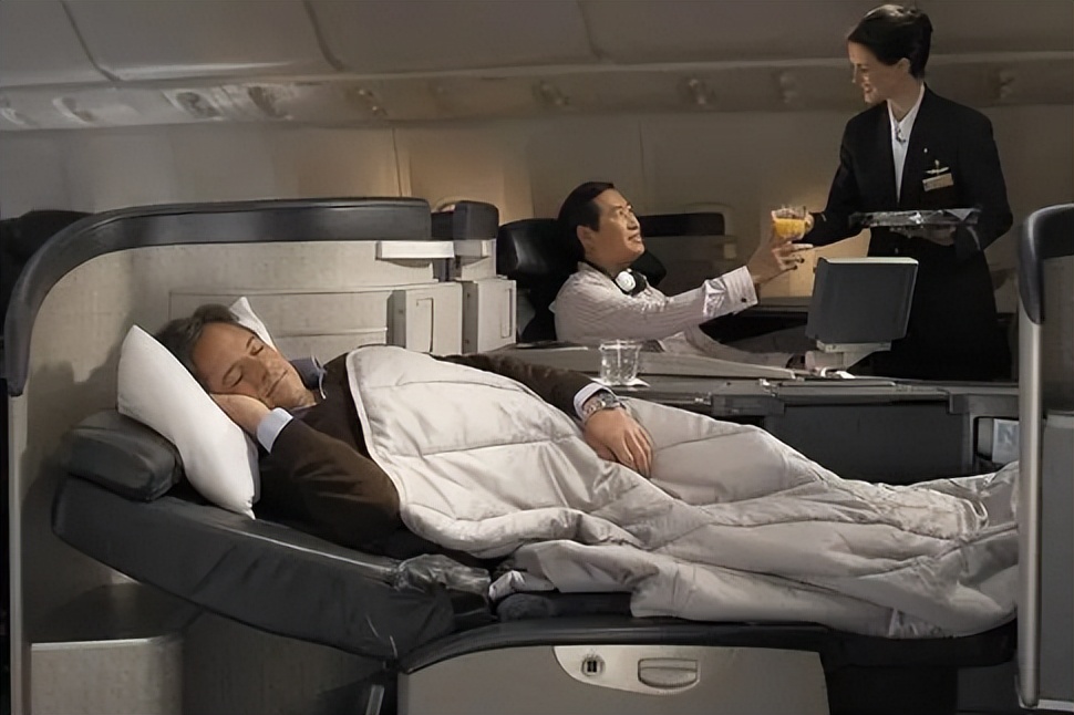 1987年，小伙花25万买了张活动机票，20年后航空公司哭着请求退票