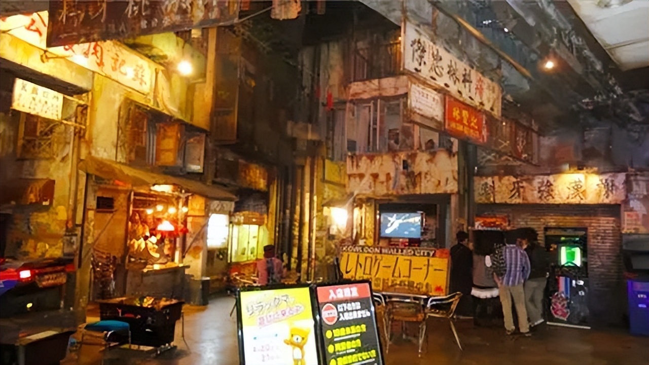 “九龙皇帝”曾灶财：称香港是自家封地，坚持涂鸦宣示主权50多年