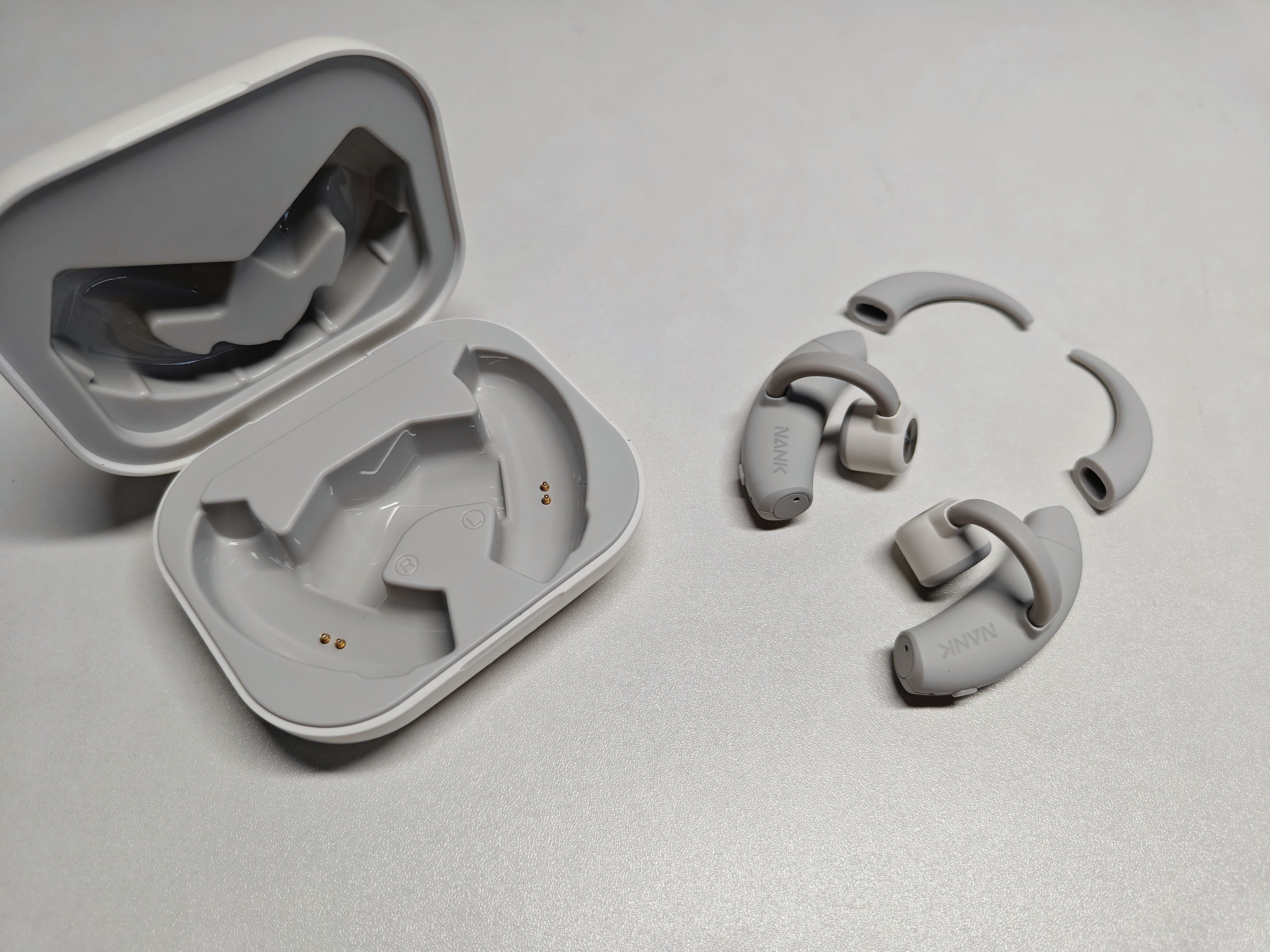 新蓝牙耳机骨传导,南卡oemix是骨传导耳机吗