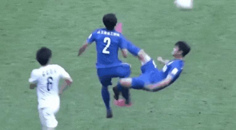 国足0比1卡塔尔韦世豪表现,“退钱哥”：国足踢得丑陋且讽刺