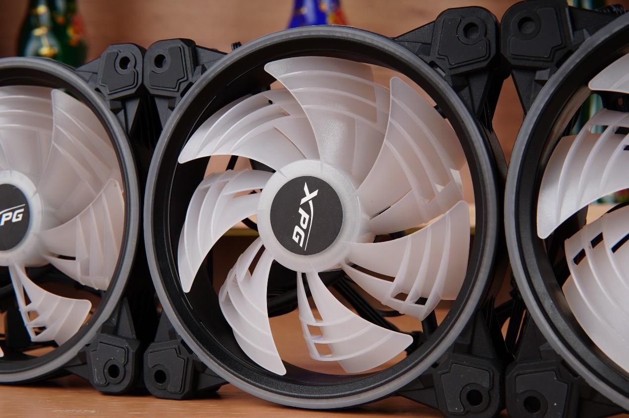 乔思伯d500多少钱,乔思伯机箱u4plus装几个硬盘