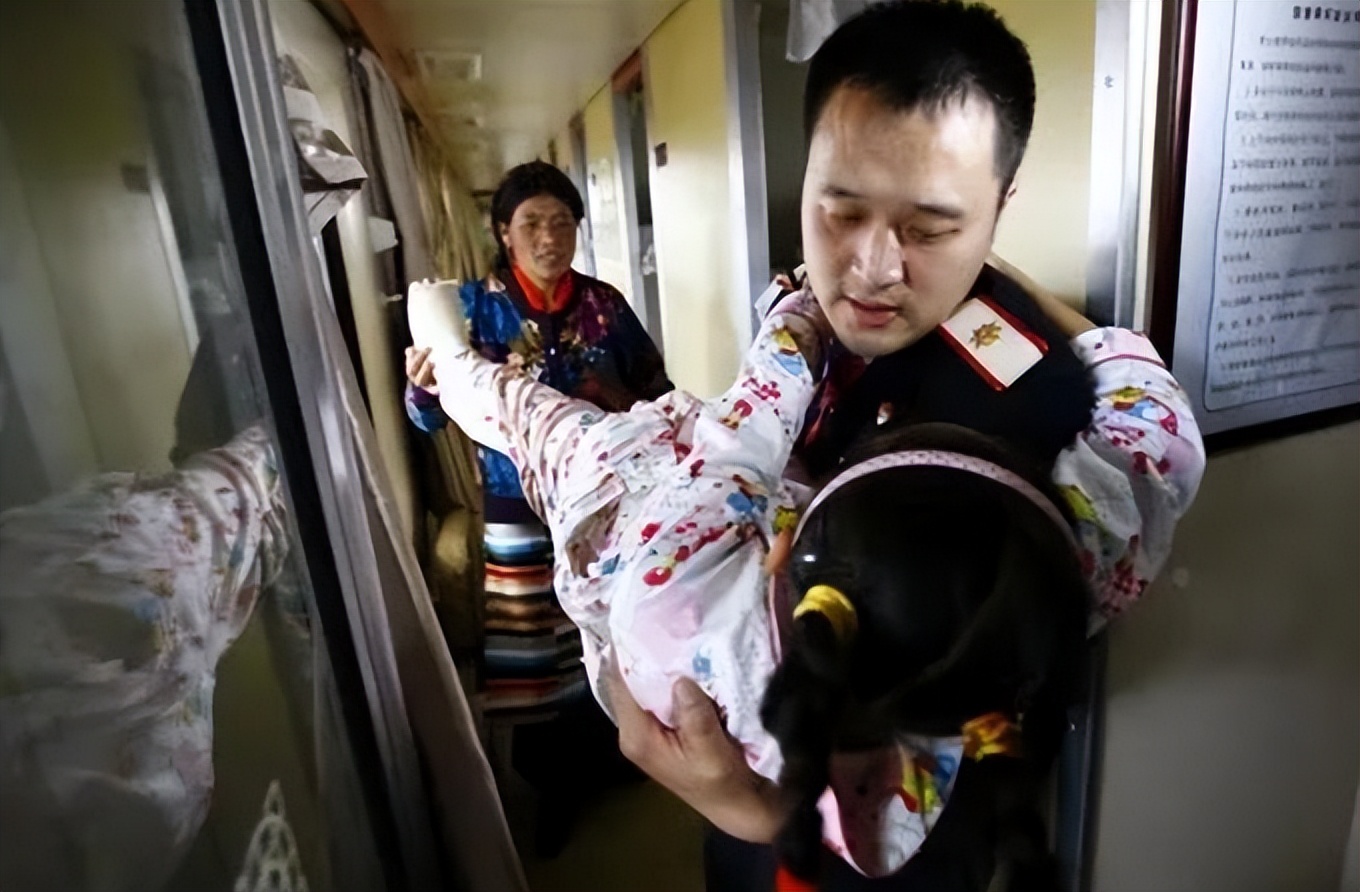 从上海去拉萨坐哪辆火车风景最好,上海直达拉萨沿途风景