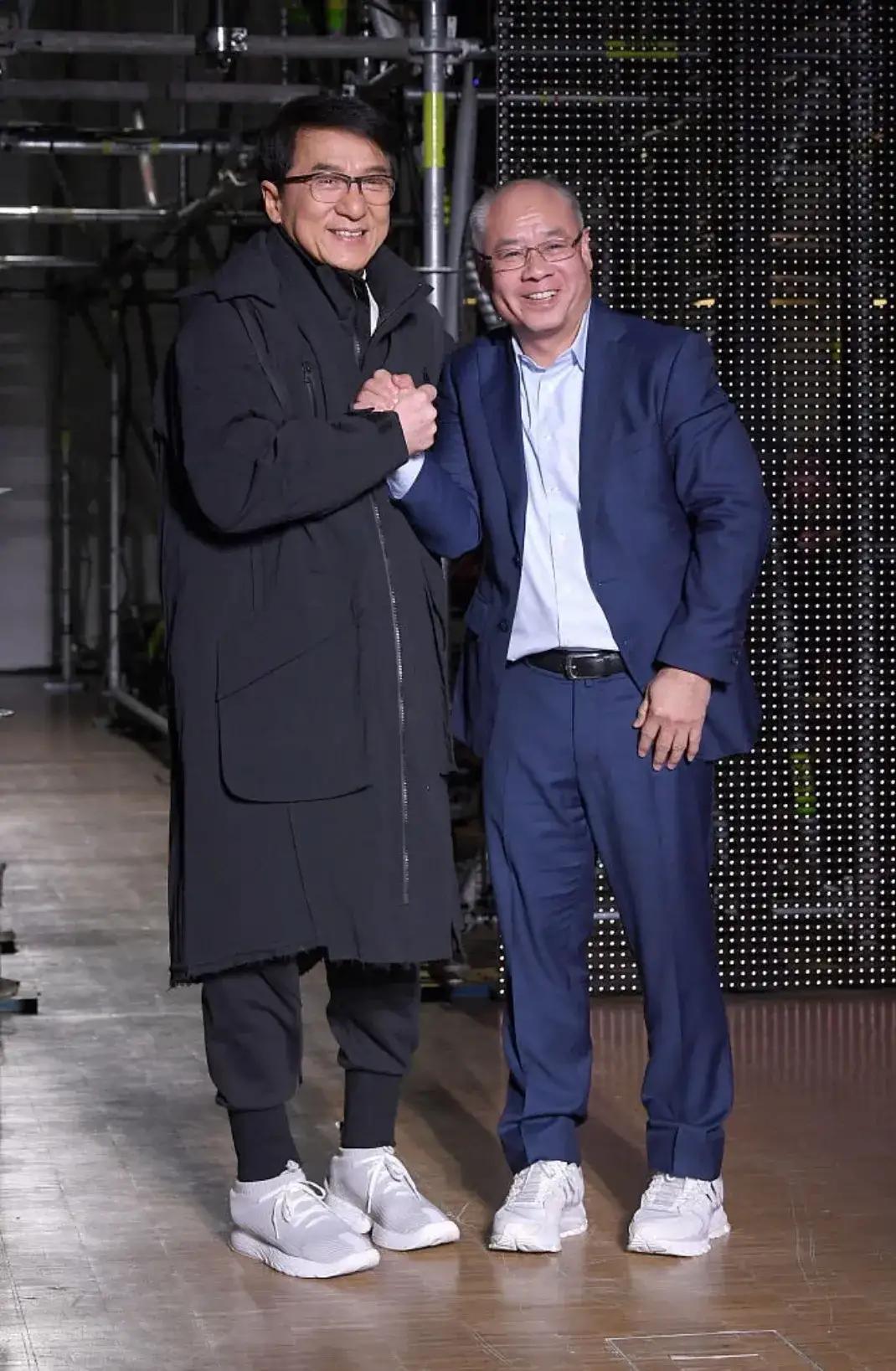 李宁与成龙,李宁中年的照片