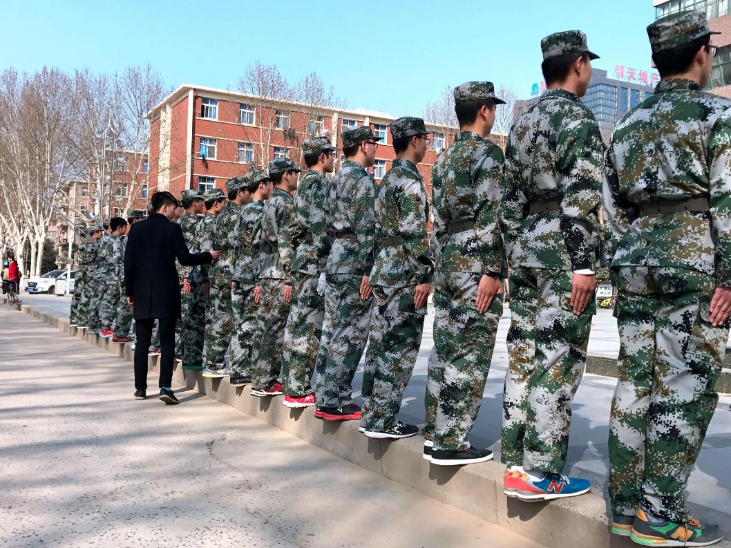 大学开学第一个月需要带电脑吗,大学新生开学要不要带电脑