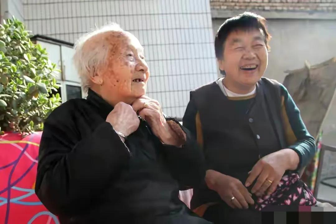 活了30年才知道的养生小技巧,114岁老中医的养生术