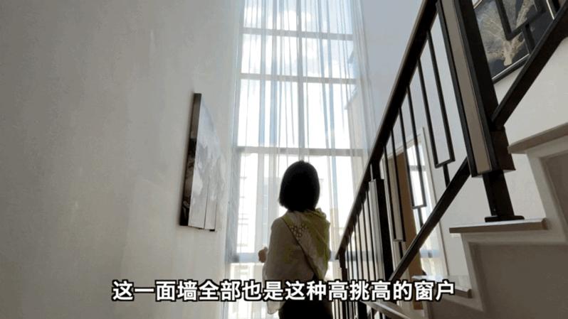 只要100多万的泰国三层别墅，6米挑高玻璃窗，比千万豪宅还大气