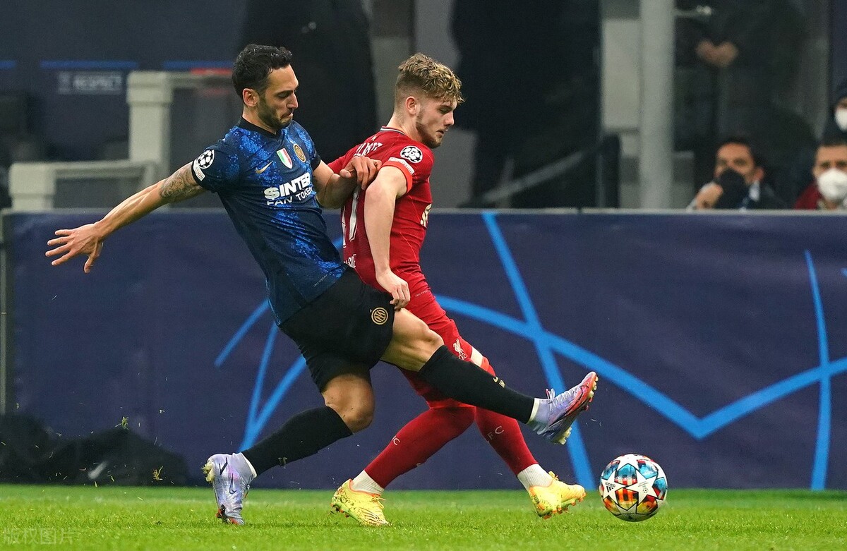 宝刀不老！蒂亚戈.席尔瓦领衔足坛现役35+最强11人皇马成最大赢家