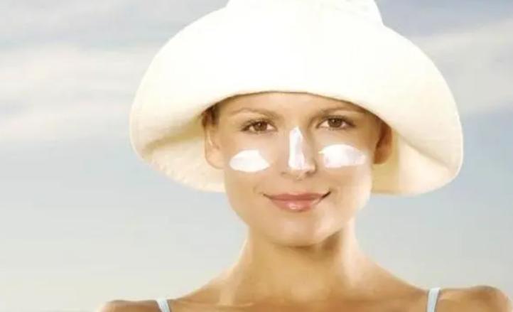 防晒霜推荐排行榜兰蔻防晒,兰蔻防晒霜与安耐晒防晒霜哪个好