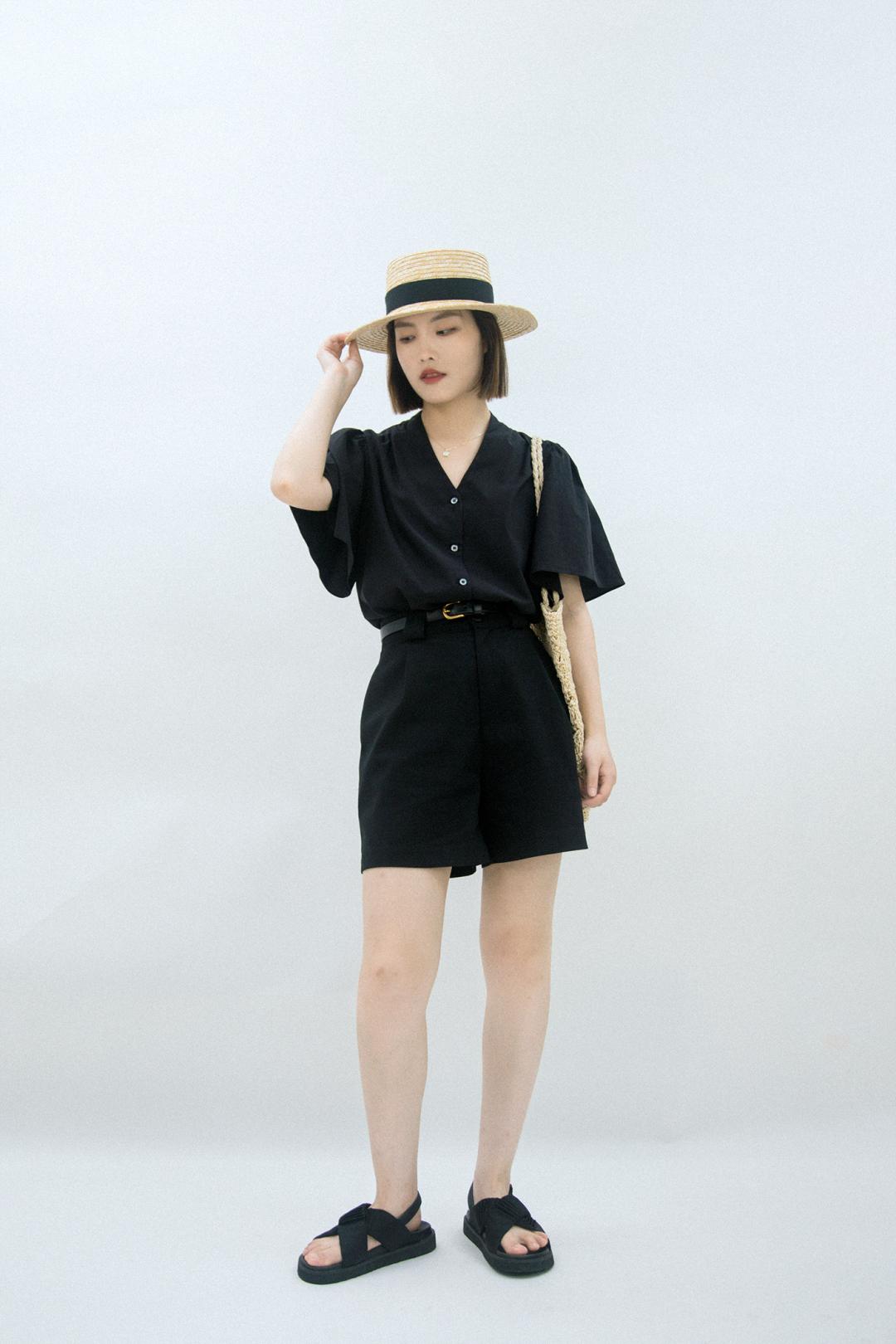 胶囊衣橱春季穿搭,夏日简单实用一衣多穿