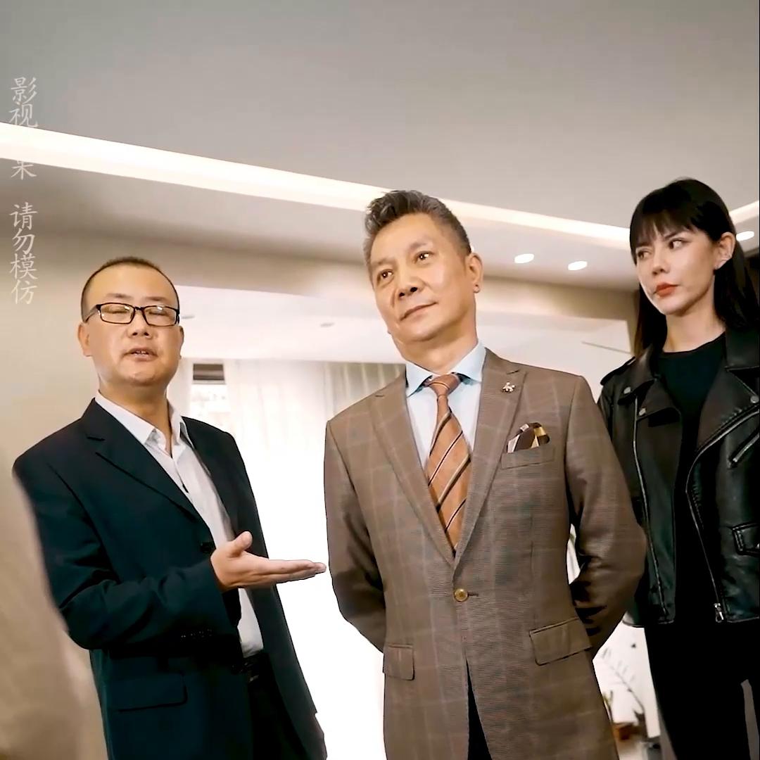 男友没钱了，父亲给的黑金卡不想用，怎么办#顶级弃少