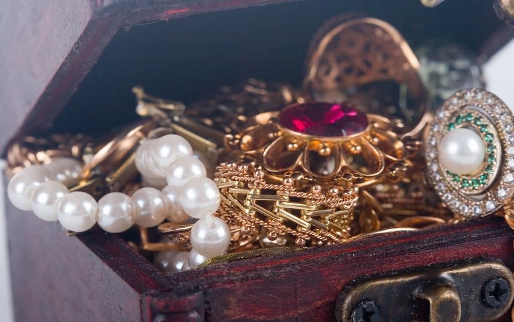 做梦发财地底下有鱼,做梦挣大钱的老农民