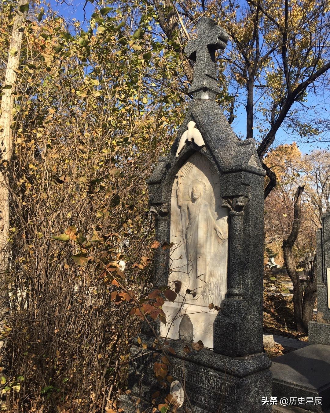 【晚清*楼青**旧影】*楼青**女媚态百出，丰乳肥臀，风情难挡！