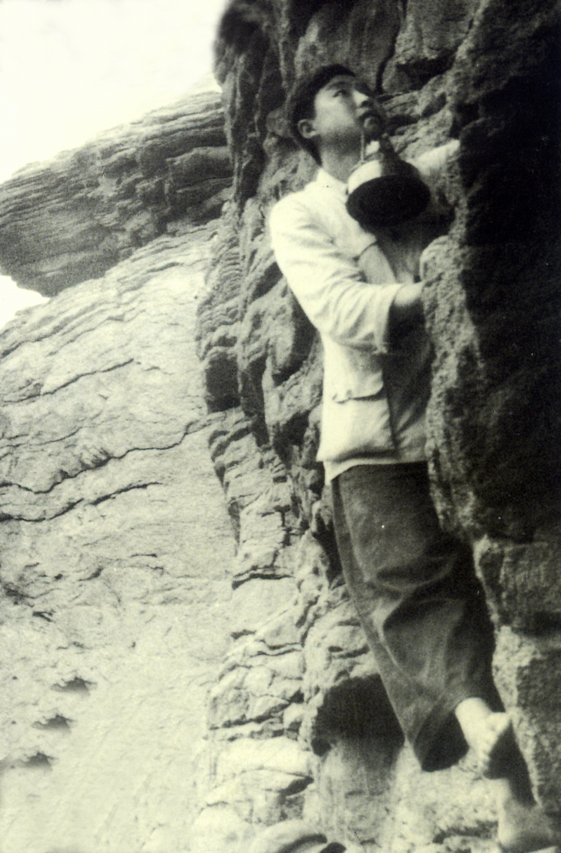 长江航标灯浮标怎么固定,长江航标灯红绿各代表什么