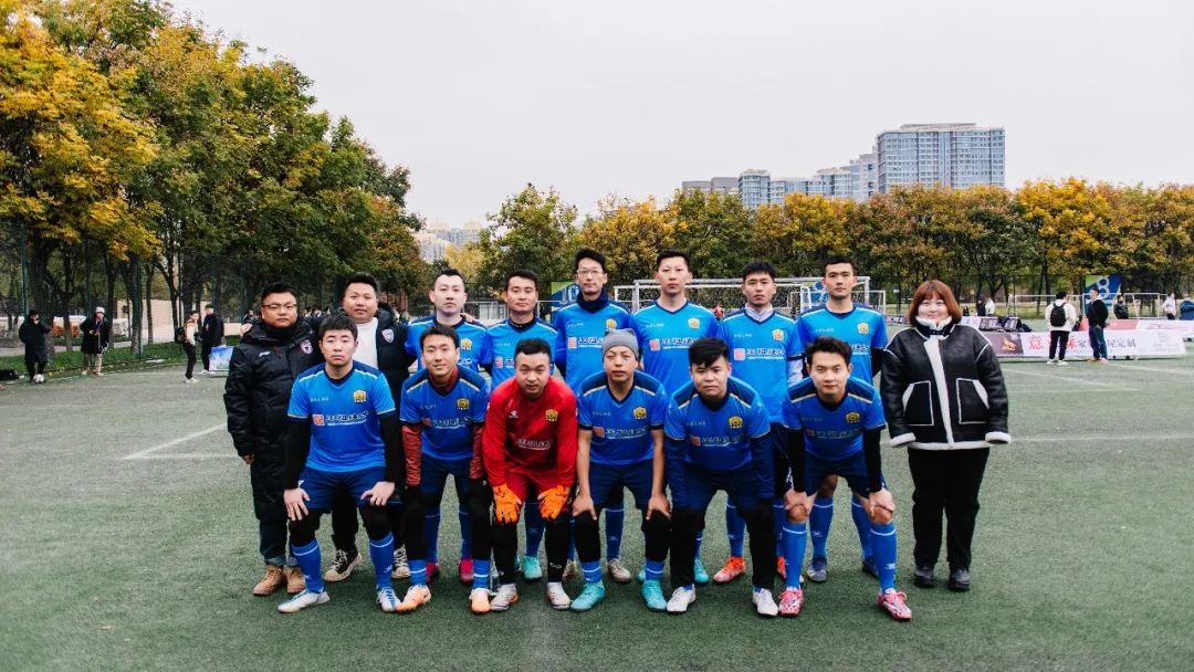 热烈祝贺“王祖烧坊杯”大秦军团第四届足球联赛盛大开幕