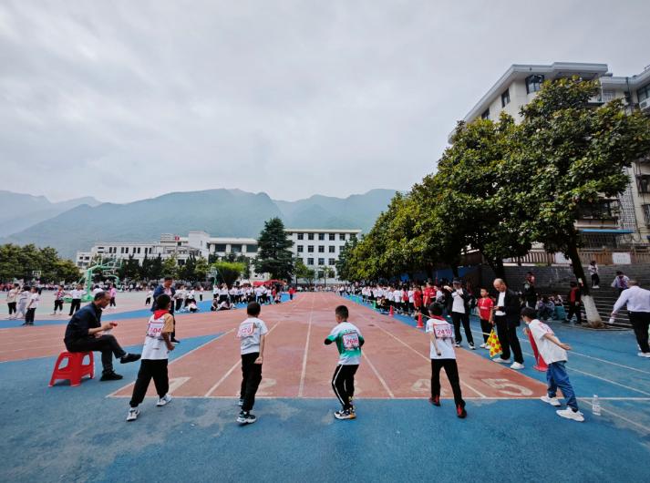 儿童青少年主题健身活动视频,神农架林区中小学生运动会